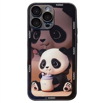 iPhone 15 Pro -panda kuosillinen suojakuori karkaistua lasia sekä TPU-kuorilla ja linssikalvolla varustettuna.